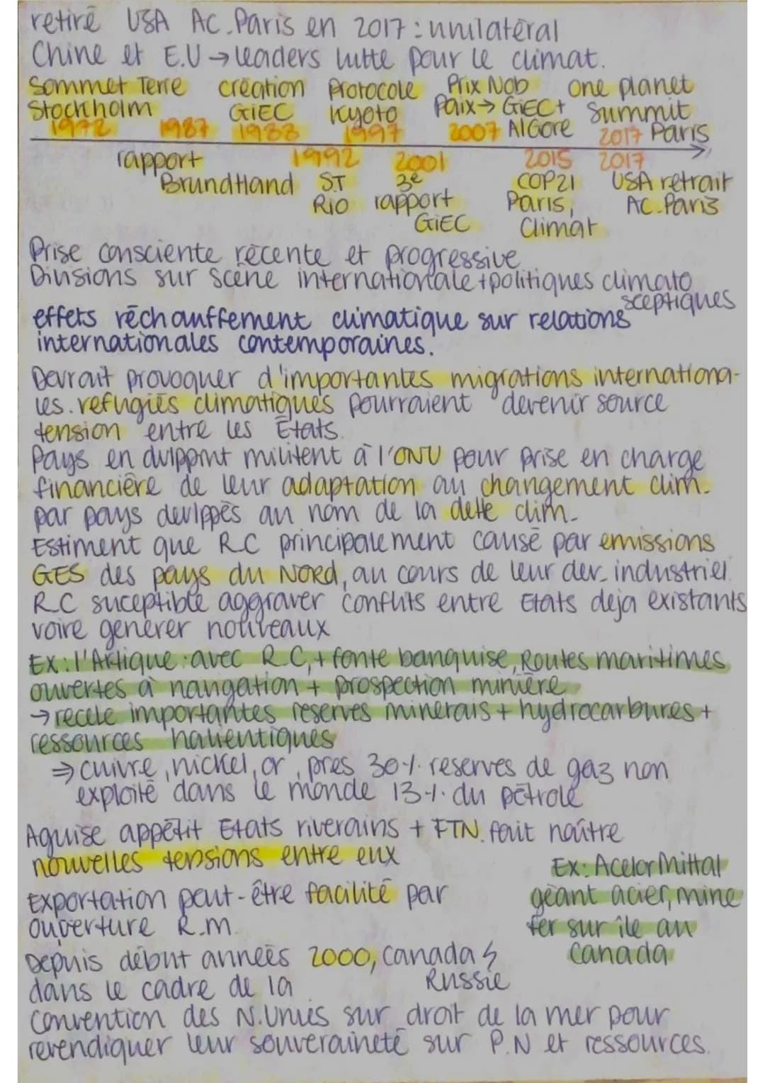 TH2
CH1
CH2
Environ Definitions:
nement Environnement combinaison d'elements
naturels et sociaux qui constituent le cadre
de vie d'un indivi