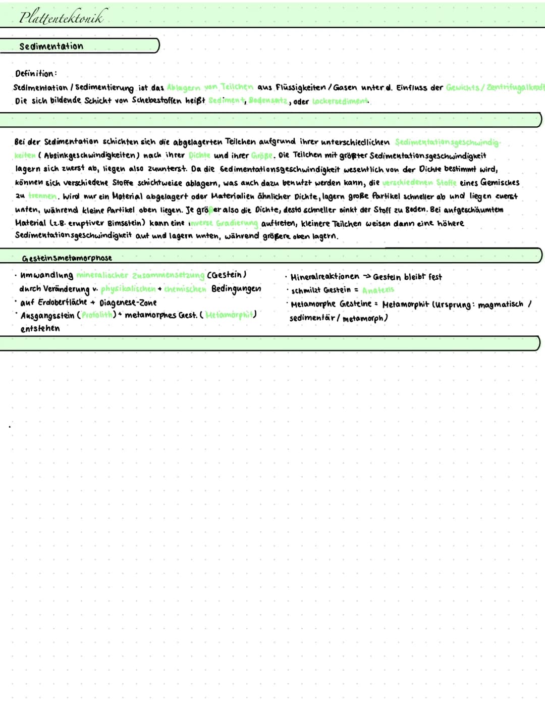 Erdkunde # Plattentektonik

Definition:
Grundlagentheorie zur Erklärung von Vorgängen in der Erdkruste und im obersten Erdmantel (Entstehung