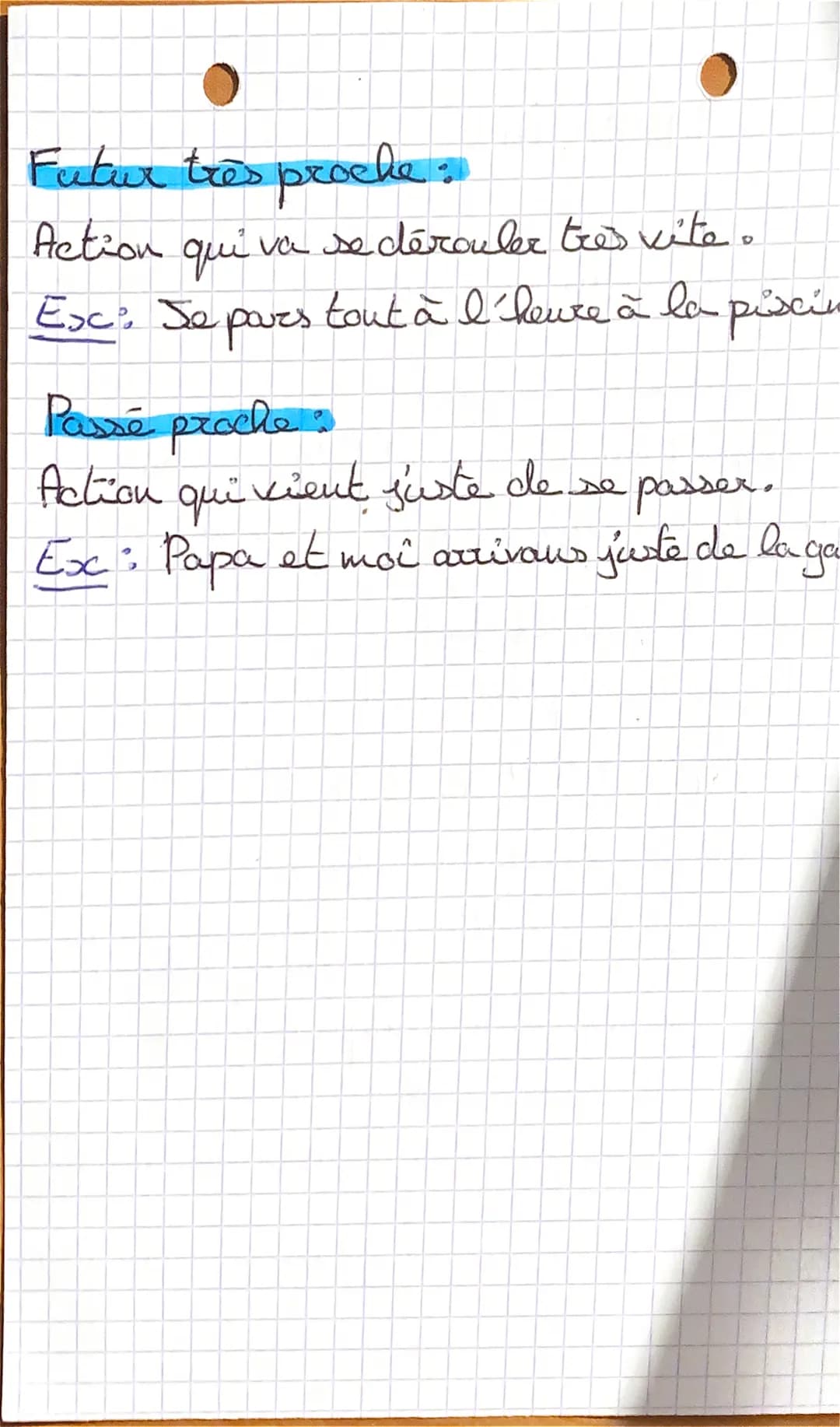 # FRANÇAIS
revisions
Les valeurs du présent

Présent d'enonciation:

Coxrespond an moment où l'on parle
Ex: Aujourd'hui, nous entamons que
n