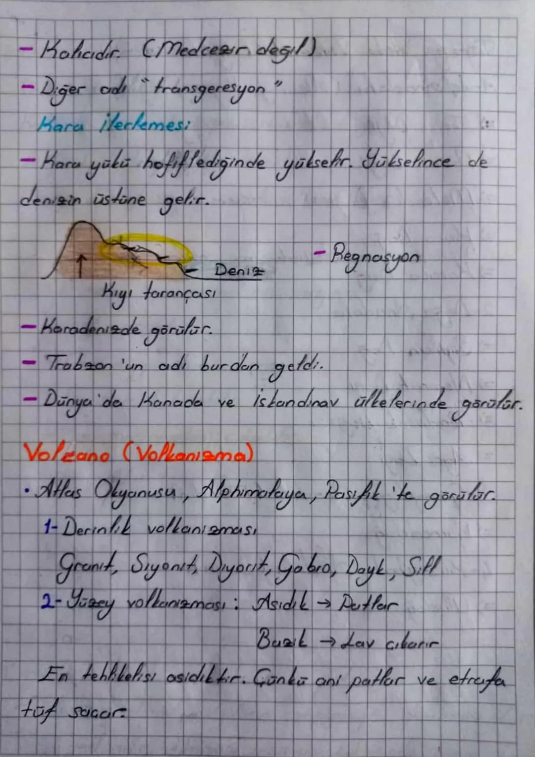 # İÇ KUVVETLER

Gücünü ve enerjisini yerın derinliklerinden yani
çekirdektelı manyetışmadan atır.

Levhaların hareketiyle (tektonizma) oluşu