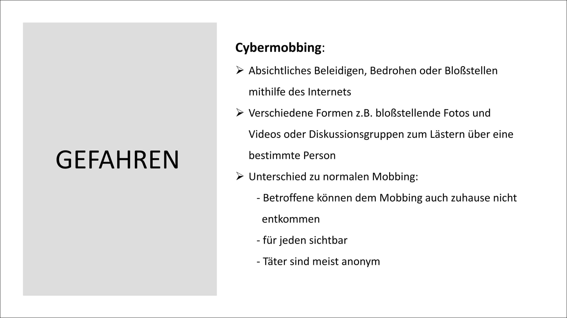 # SOZIALE MEDIEN Definition

Entwicklung

Arten von Sozialen Medien

GLIEDERUNG

Meist genutzte Social Media Plattformen

Vorteile

Gefahren