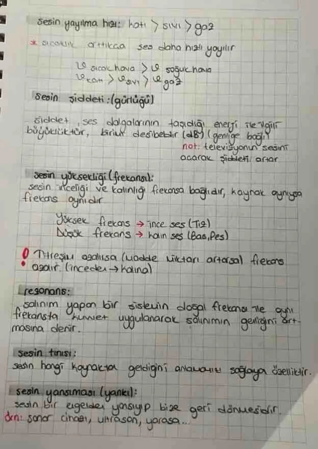 # dalgalan

→Bir cismin denge konumundan Tleri-geri yapuası-
na titreşim denir.

↳ Dalga esnek ortamda Tlerierken
Tlerleyen ortam değil dalg