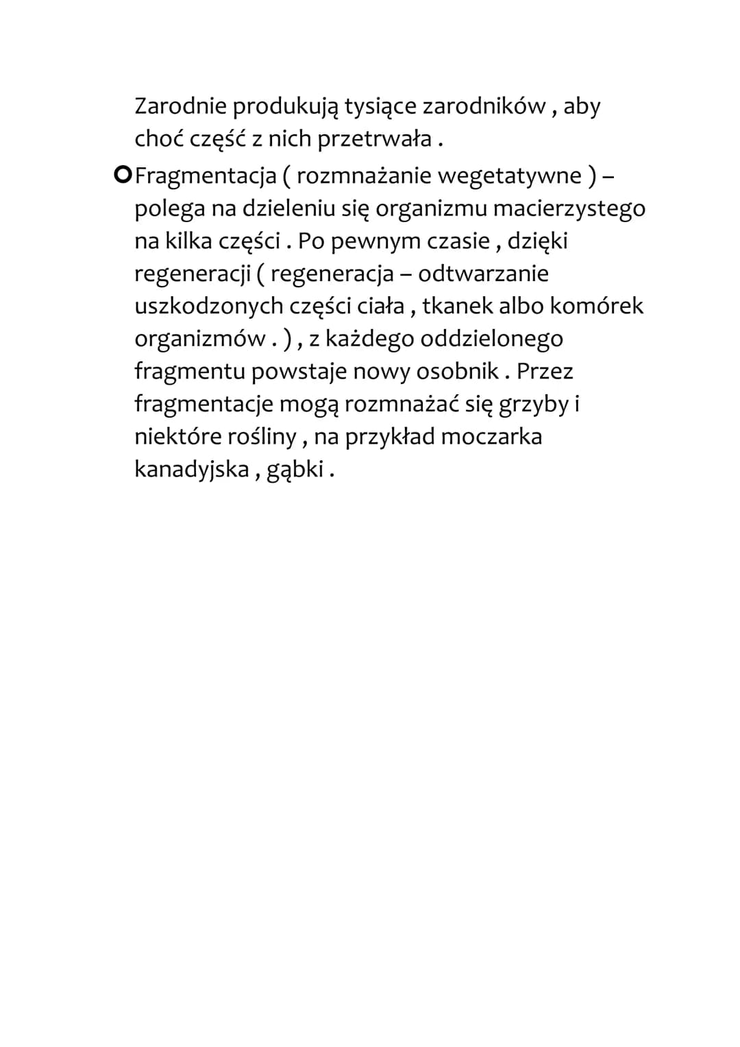 Rozmnażanie bezpłciowe

Opodział komórki – rozpoczyna się od podziału
jądra komórkowego, .Pomiędzy dwoma nowymi
jądrami zaczyna tworzyć się 