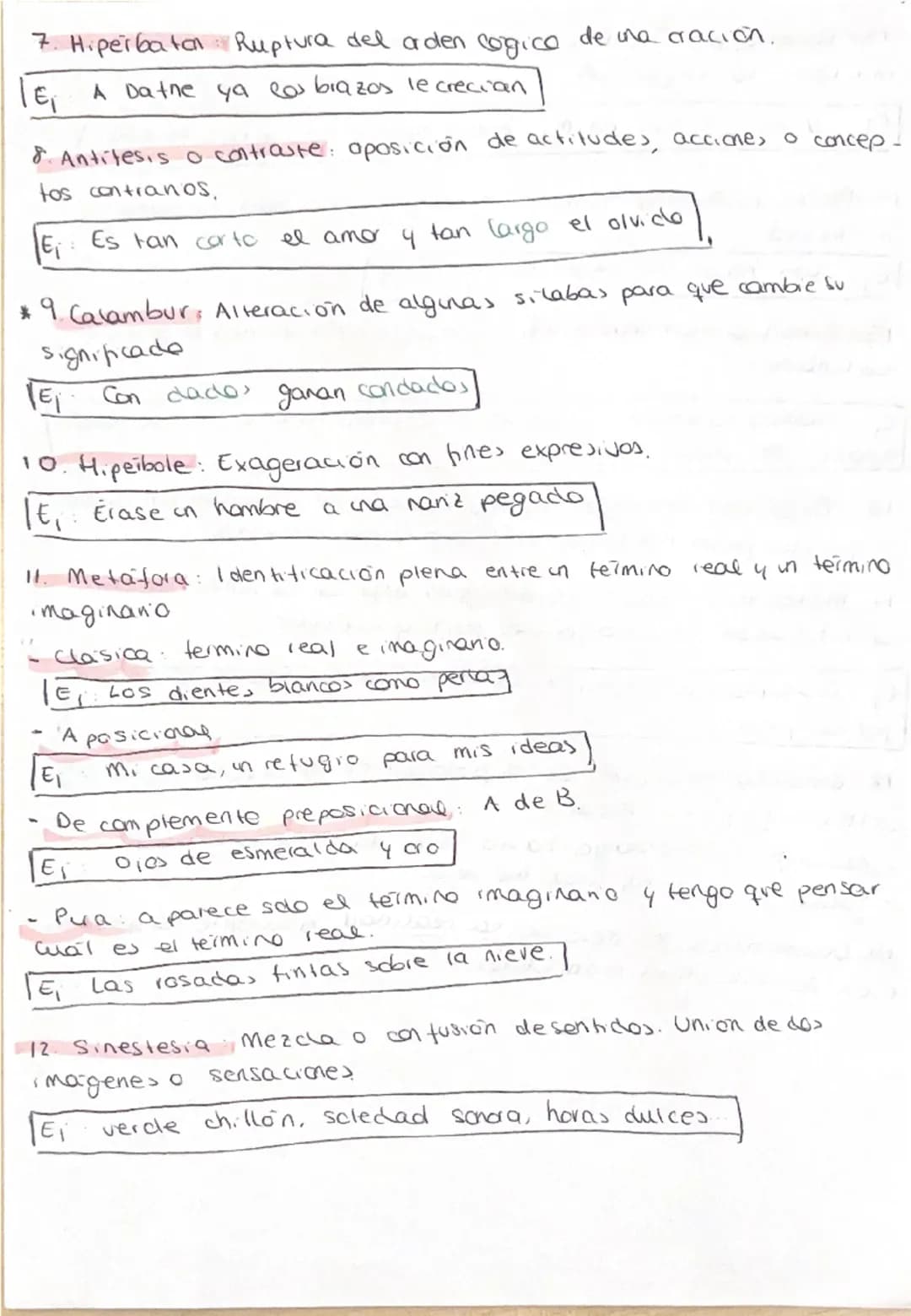 RECURSOS LITERARIOS
1. Aliteración to consiste en la repetición de uno o vanes
Sonidos del verso.
Ej Bajo el ala aleve del leve abanico
2. P