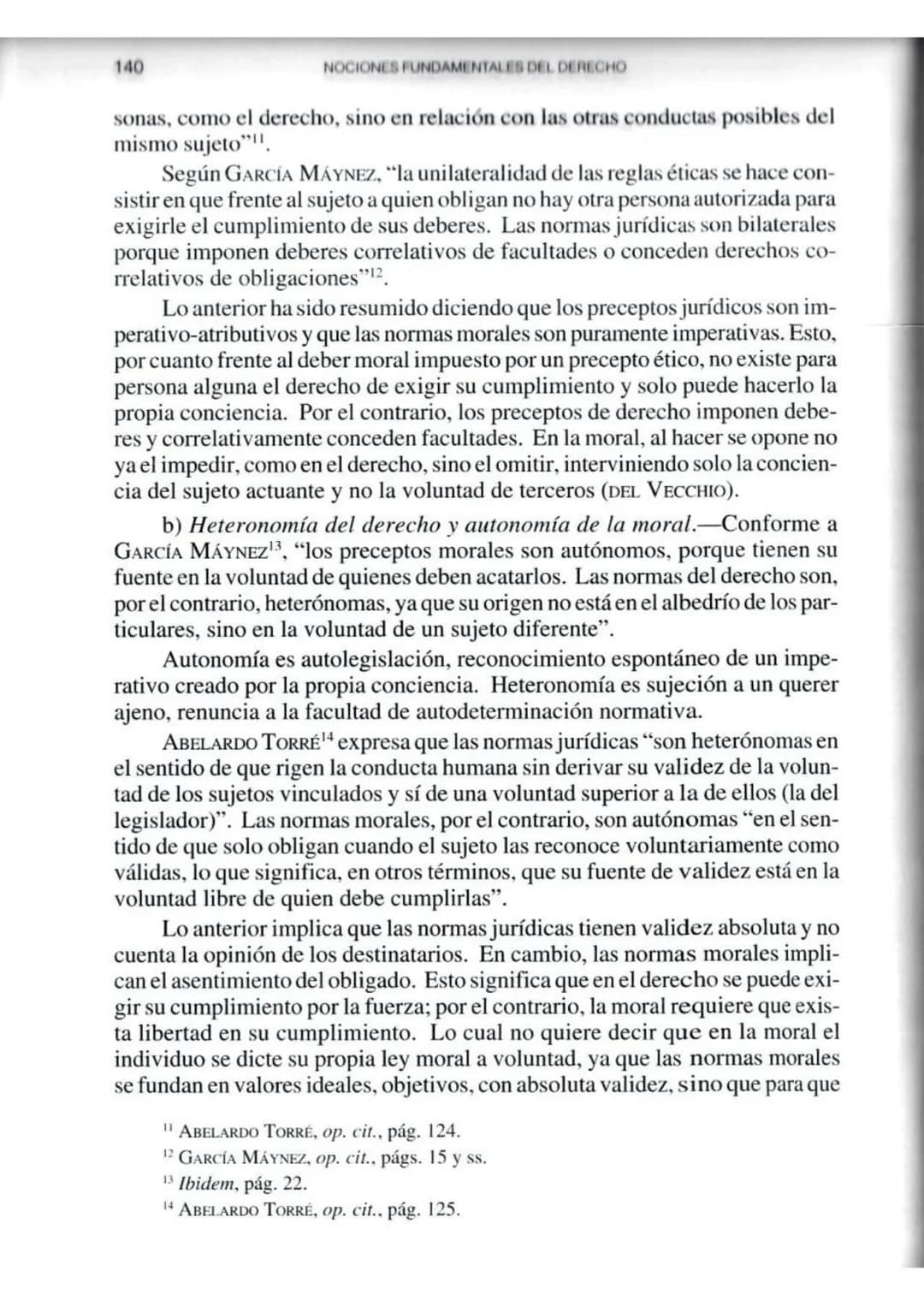 # CAPÍTULO VI
MORAL Y DERECHO
1. PLANTEAMIENTO DEL PROBLEMA
Tanto el derecho como la moral son sistemas normativos de la conducta
humana.
