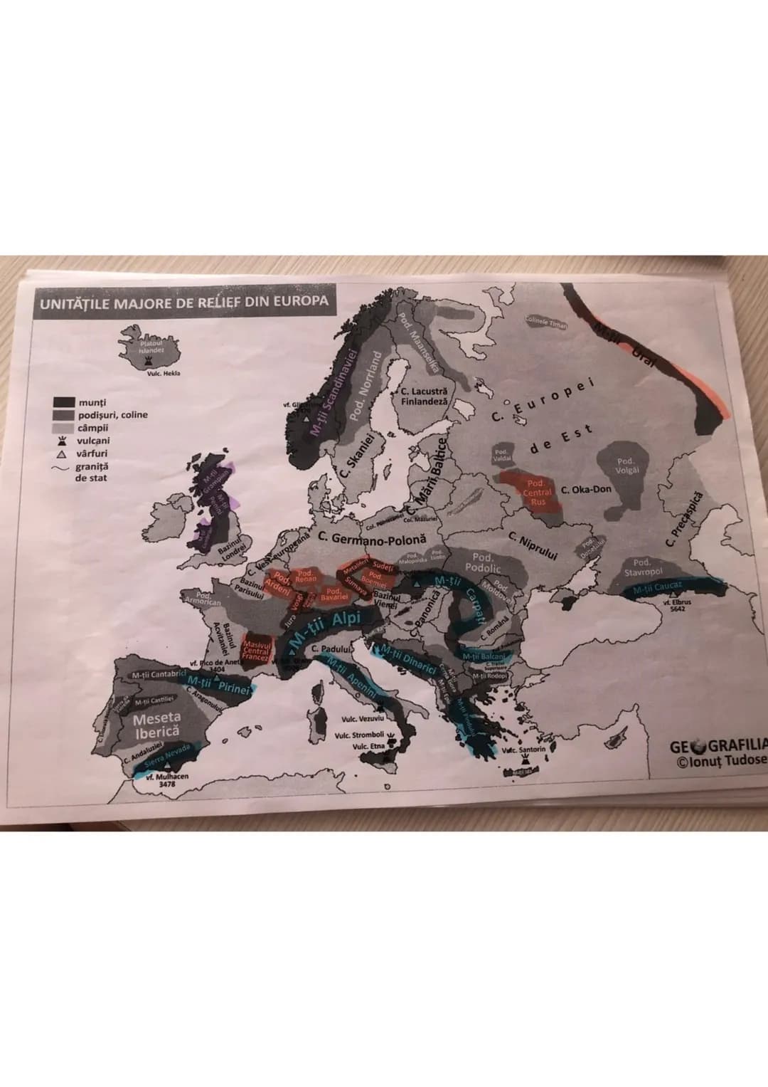 LIMITE
N-OCEANUL
ARCTIC
Copul Nord
V-OCEANUL
ATLANTIC
UNCARIA
UCRAINA
GERBIETY PULGARIA
NEAGRA
Capel
Roca
Capul Tarif
* capitale
S-