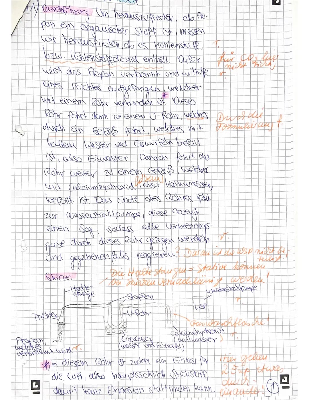 # Aufgaben:
1. Qualitativer Nachweis
Propan, ein Gas, das u. a. in Campingkochern vorkommt, soll darauf überprüft
werden, ob es zu den organ