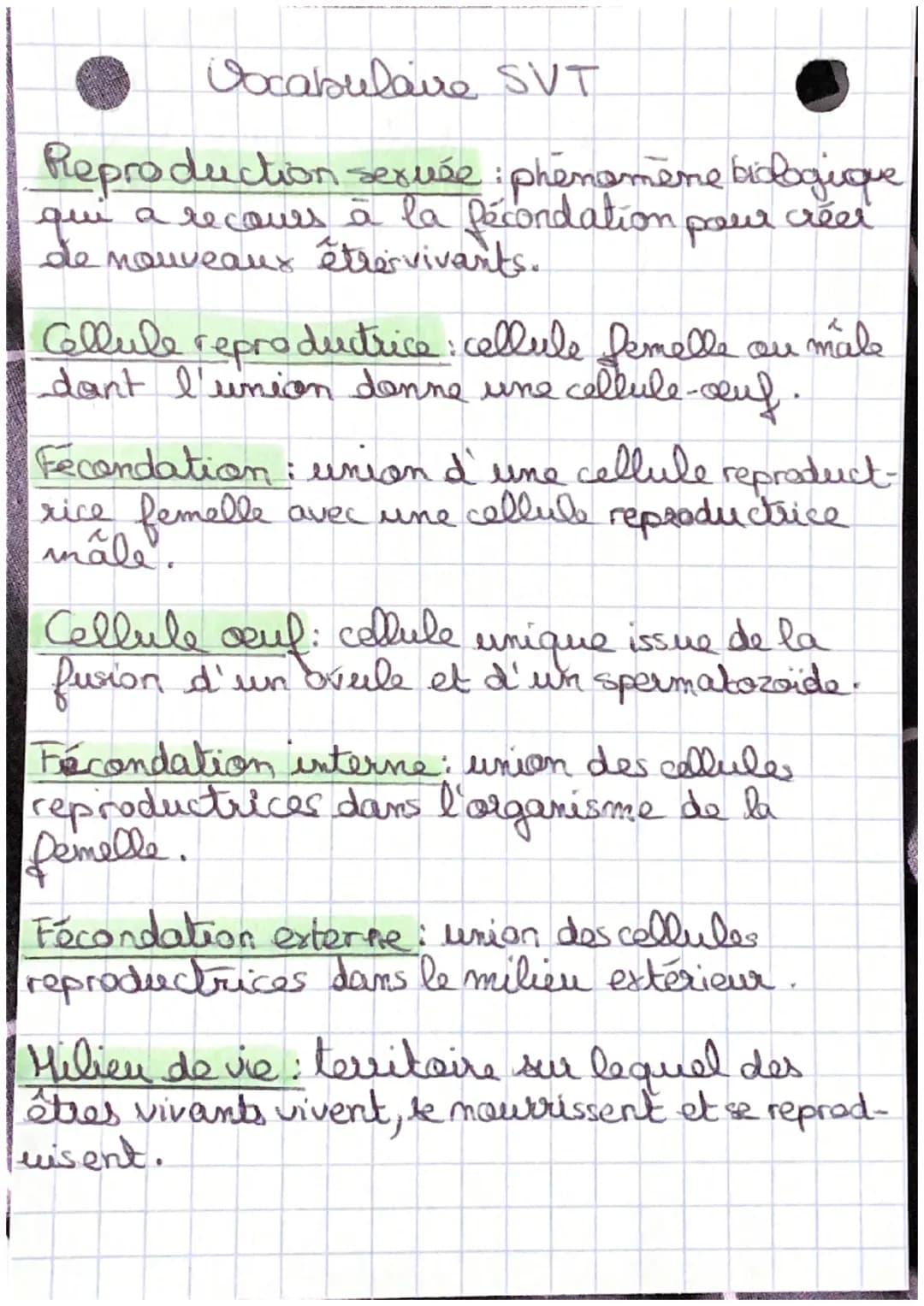 Vocabulaire SVT
Preproduction sexuée : phénomène biologique
qui a recours à la fécondation pour créer
de nouveaux êtres vivants.
Cellule r