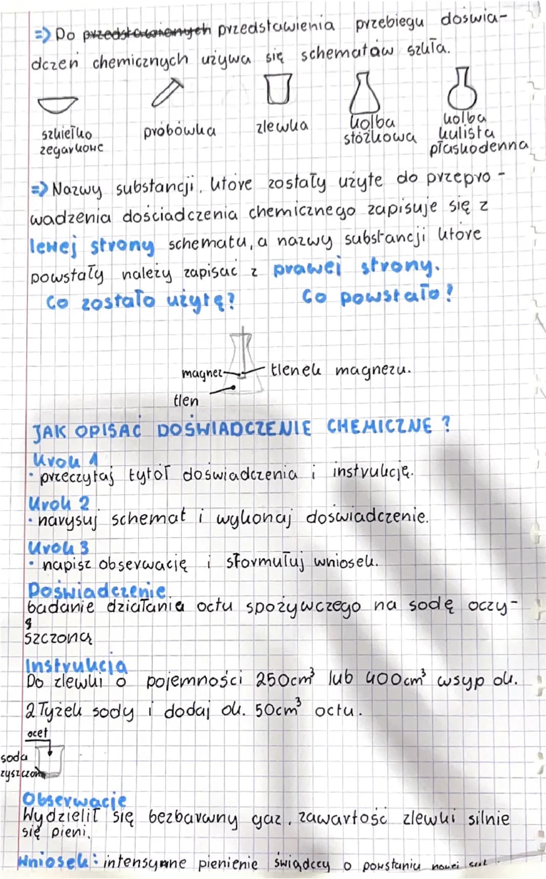 # Chemia
dxcal I
zasady bextreczeres praces
=> O konieczności użycia stroju ochronnego informują sy-
mbole.
FARTUCH LABORATORYJNY
OKULA
