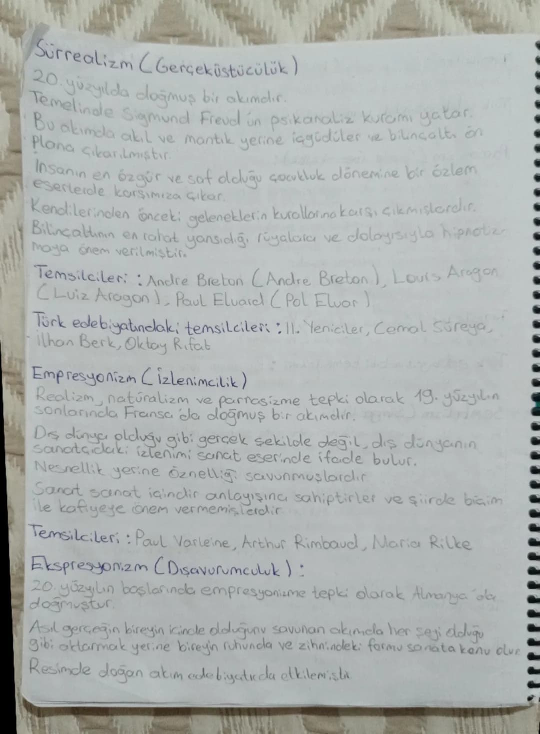 # Edebiyat ve Toplum ilişkisi
Edebiyat: Olay, duşünce, duygu ve hayallerin dil aracılığıyla
Sözlü veya yazılı darak biçimlendirilmesi sanat