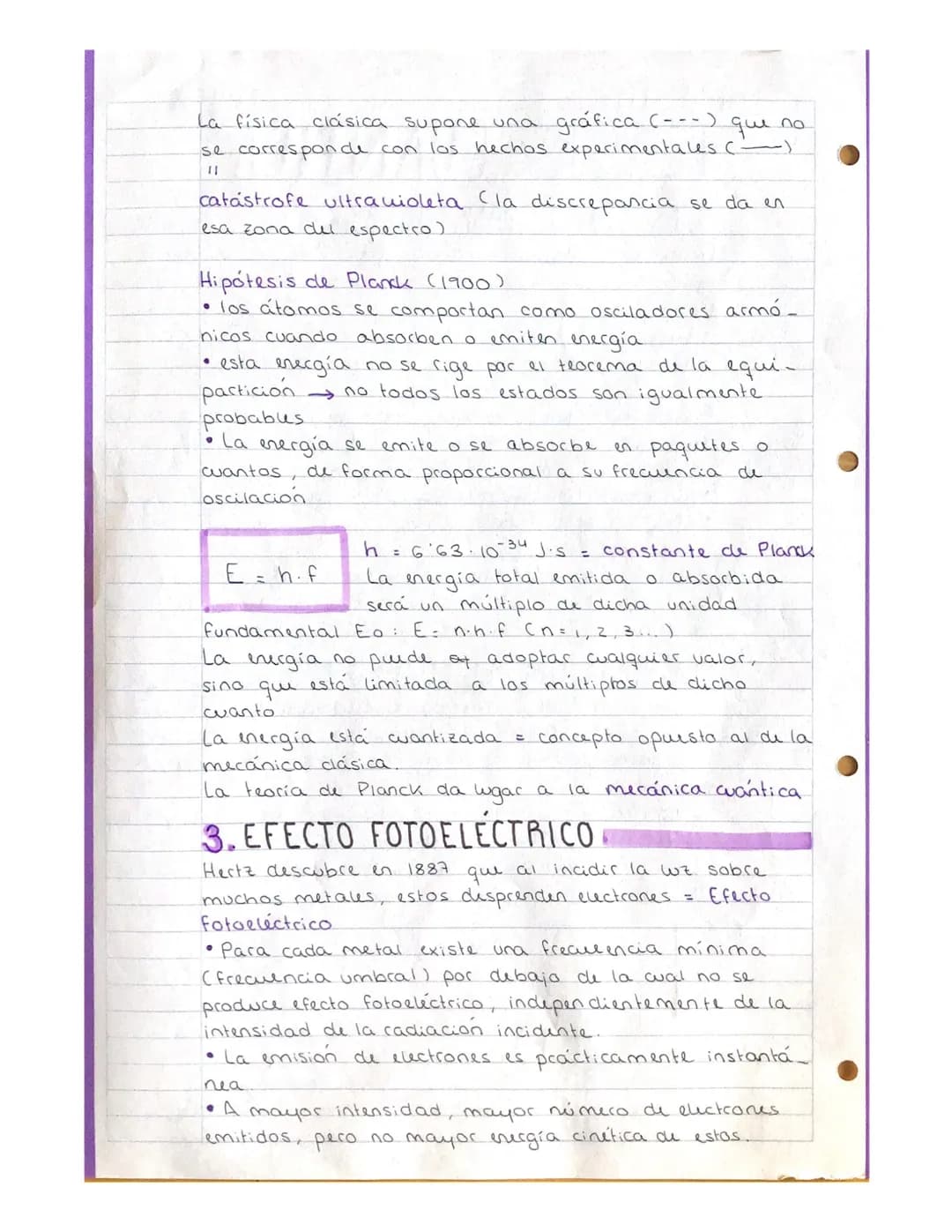 3 TRIMESTRE
FÍSICA
TEMA 10: CUÁNTICA
1. INTRODUCCIÓN HISTORICA
Finales del siglo XIX: parece que la fisica ha conse-
guido la explicació