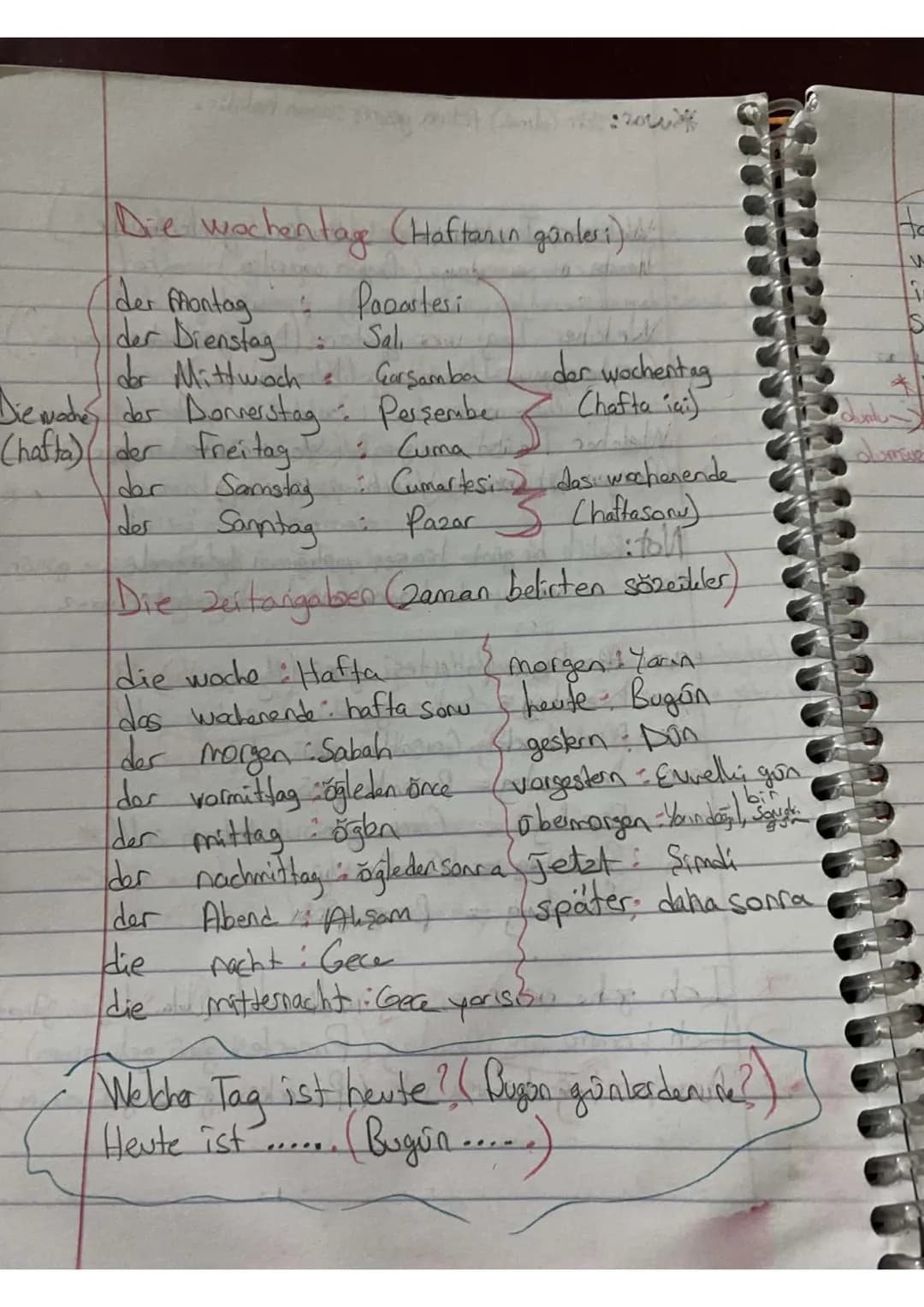 2. Unite
Der artikel (Tanionlayıcı)
Almancada isimlerin 3 cinsi mevcuttur ve her isim bu üç
gruptan birine dahibkr. Bunlar;
1) Madulin (Fr