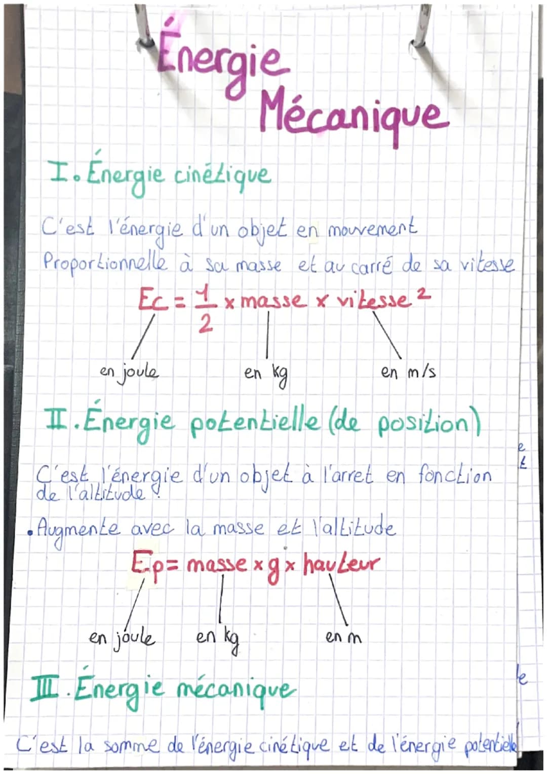# Énergie
# Mécanique
## I. Énergie cinétique
C'est l'énergie d'un objet en mouvement
Proportionnelle à sa masse et au carré de sa vites