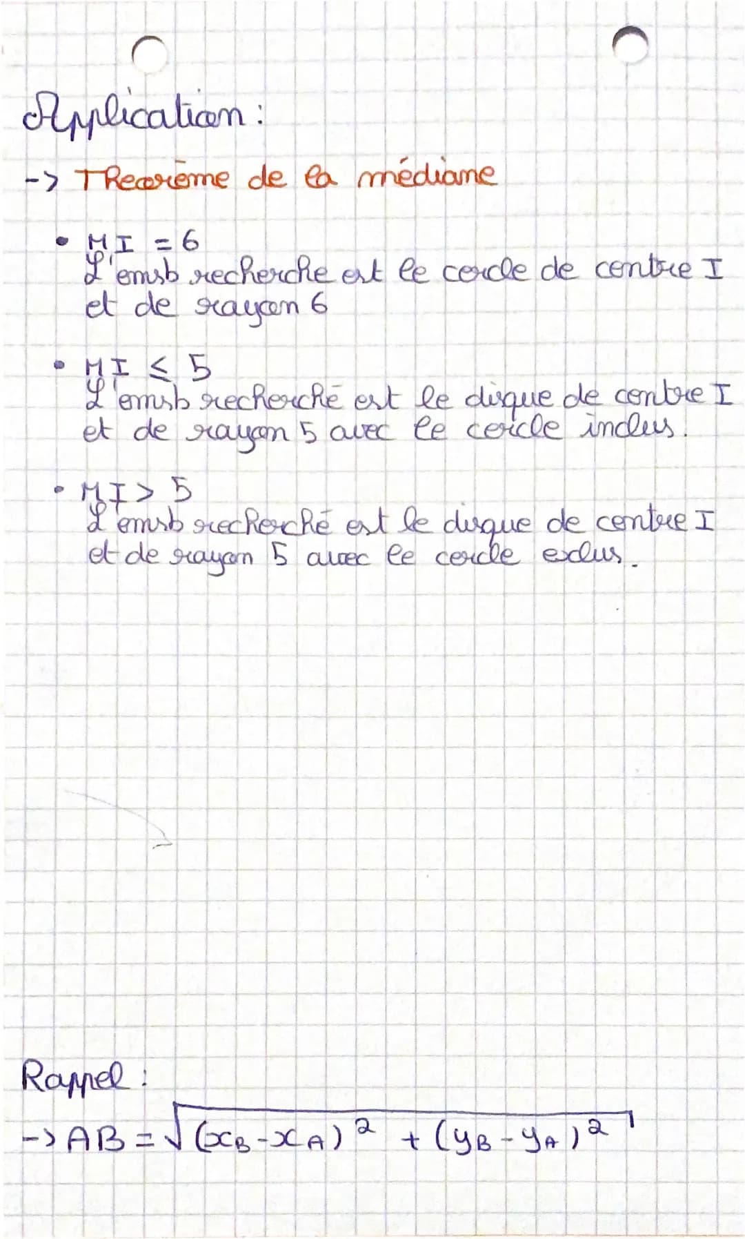 # Produit Scalaire
-> Le produit's de deux vectewes
orthogaux ost nul.
Si $\vec{AB} \perp \vec{CD}$ aloes $\vec{AB}. \vec{CD} = 0$
-> $\v