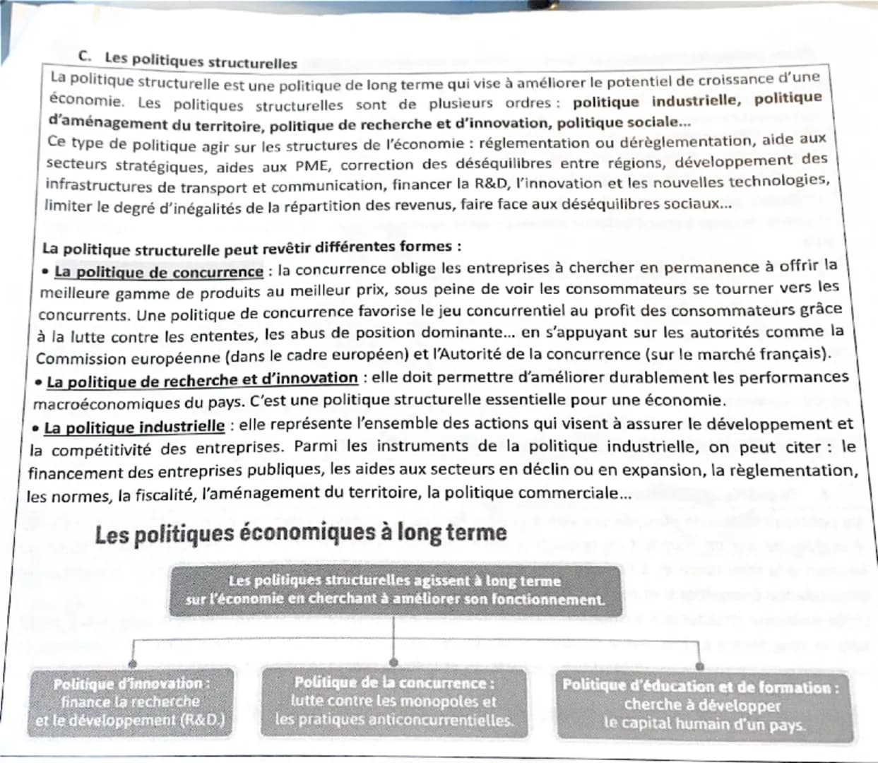 Synthèse rédigée CHAPITRE 3: « Les politiques économiques de l'État et de l'Europe >>>
Les États et les institutions supranationales comme