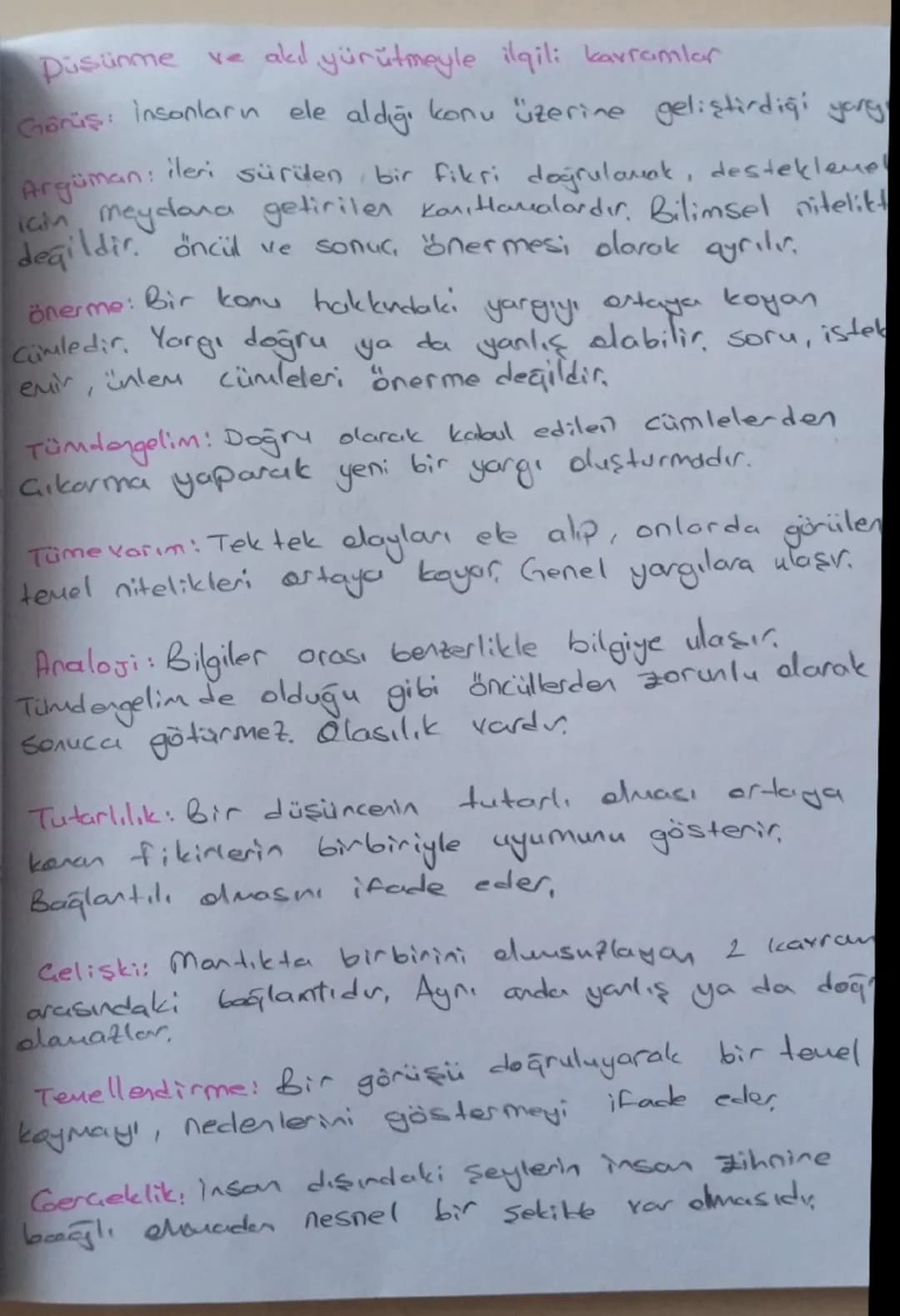 Felsefenin Kelime Anlamı
Telsete
Philo
+
Sophia (sophos)
(philosophia)
SEVGI
BİLGİ
ARAMAIL
BILGELİK, Lik
Bilgi - Bilgelik sevgisi arayışı