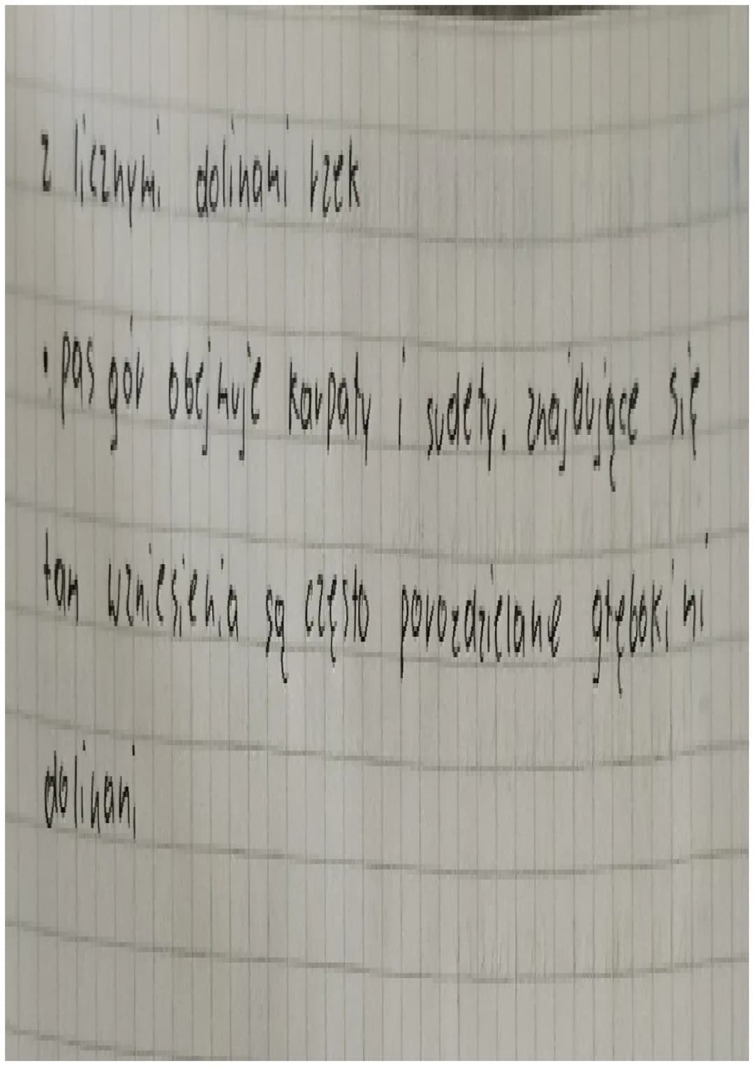 # KLASA 5
Lowtórzenie
temat: skala
N - Pótnoc
S-Południe.
W - Zachod
E-wschód
NW - Północny zachód
NE - Pótnocny wschód
SW - Połudn