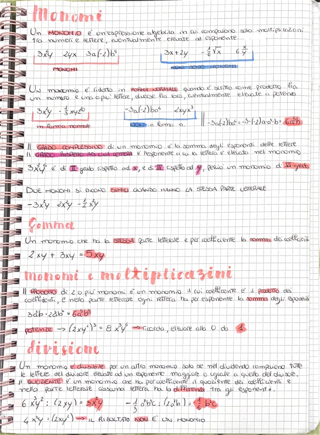 # Monomi
Un MONOHIO è un'espressione algebrica in cui compaiono solo moltiplicazioni
tra numerie lettere, eventualmente elevate ad esponent