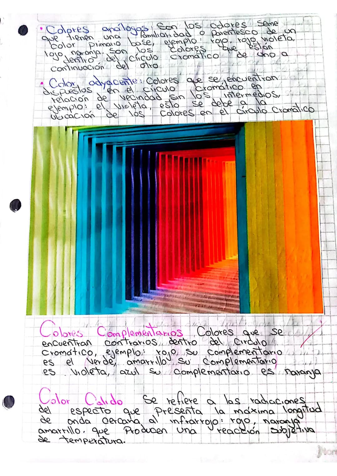 # Cir Culo Cromatico
Conceplo
El circulo cromatico, o rueda de colores, es una
representación ordenada y Circular de los Colores
de acuerd