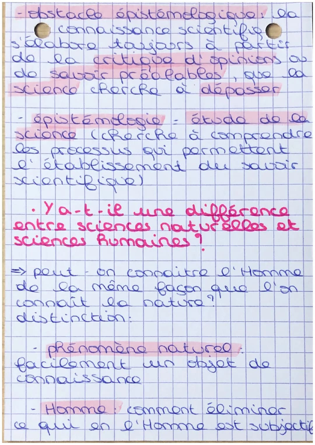 # Lo science
A
- synonyme de connaissance, la
science désigne ajd certains.
domaines du savas qui se
distinguent par laut excactitude
et leu