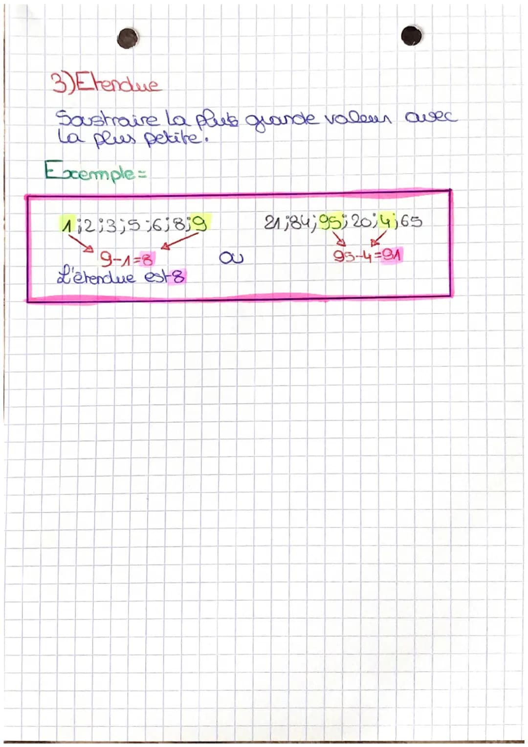 Statistique:
1) Moyenne
• Maths
Il suffit d'additionner les valeurs et divisé cette
somme par le nombre de valeur.
Exemple =
69
9M; 18;