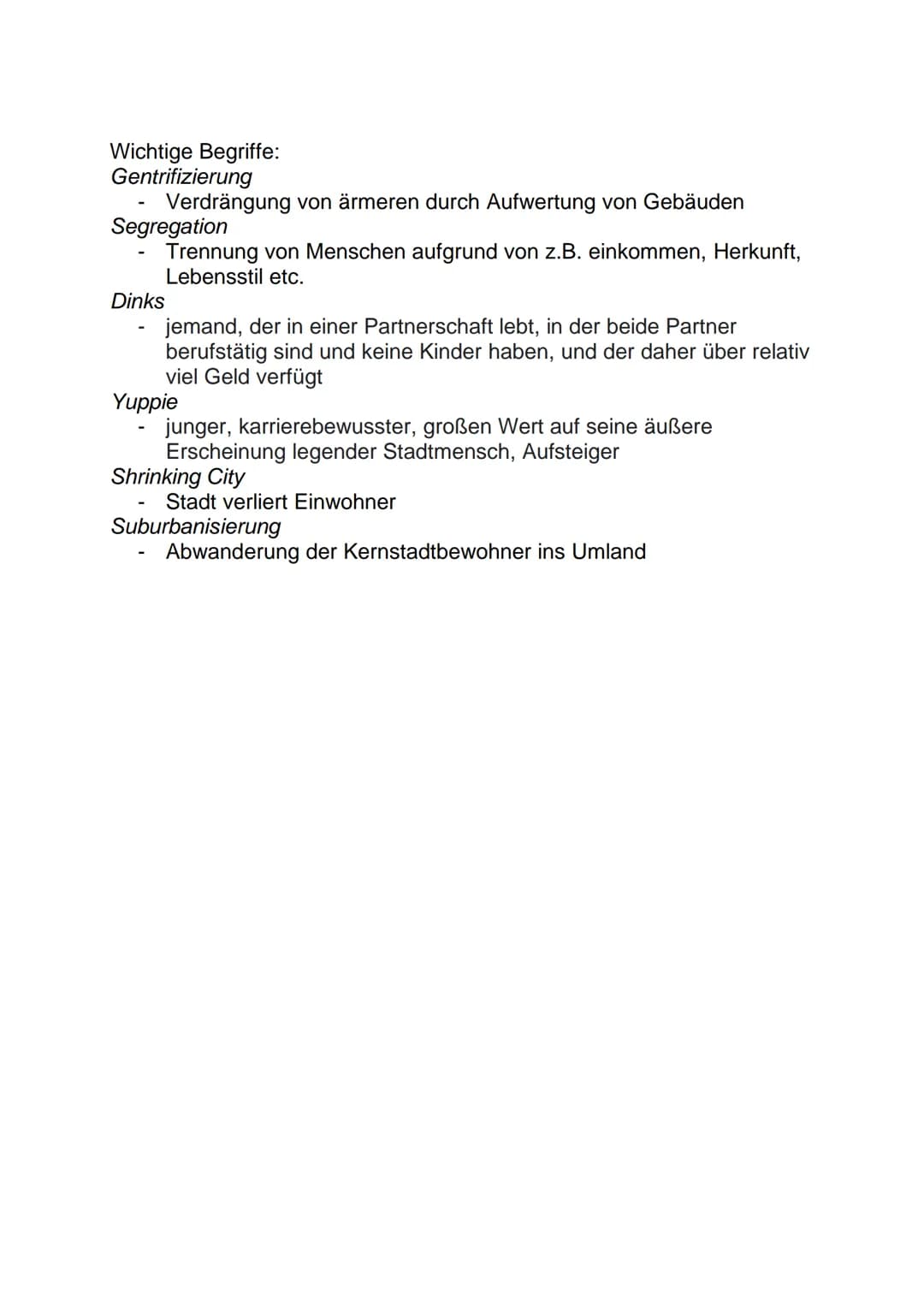# ÜBERSICHT
Erdkunde Klausur
1.1 LOKALISIERUNG
- Breiten-und Längengrad
- (liegt auf .. nördlicher Breite und ...östlicher Länge)
- Lage in