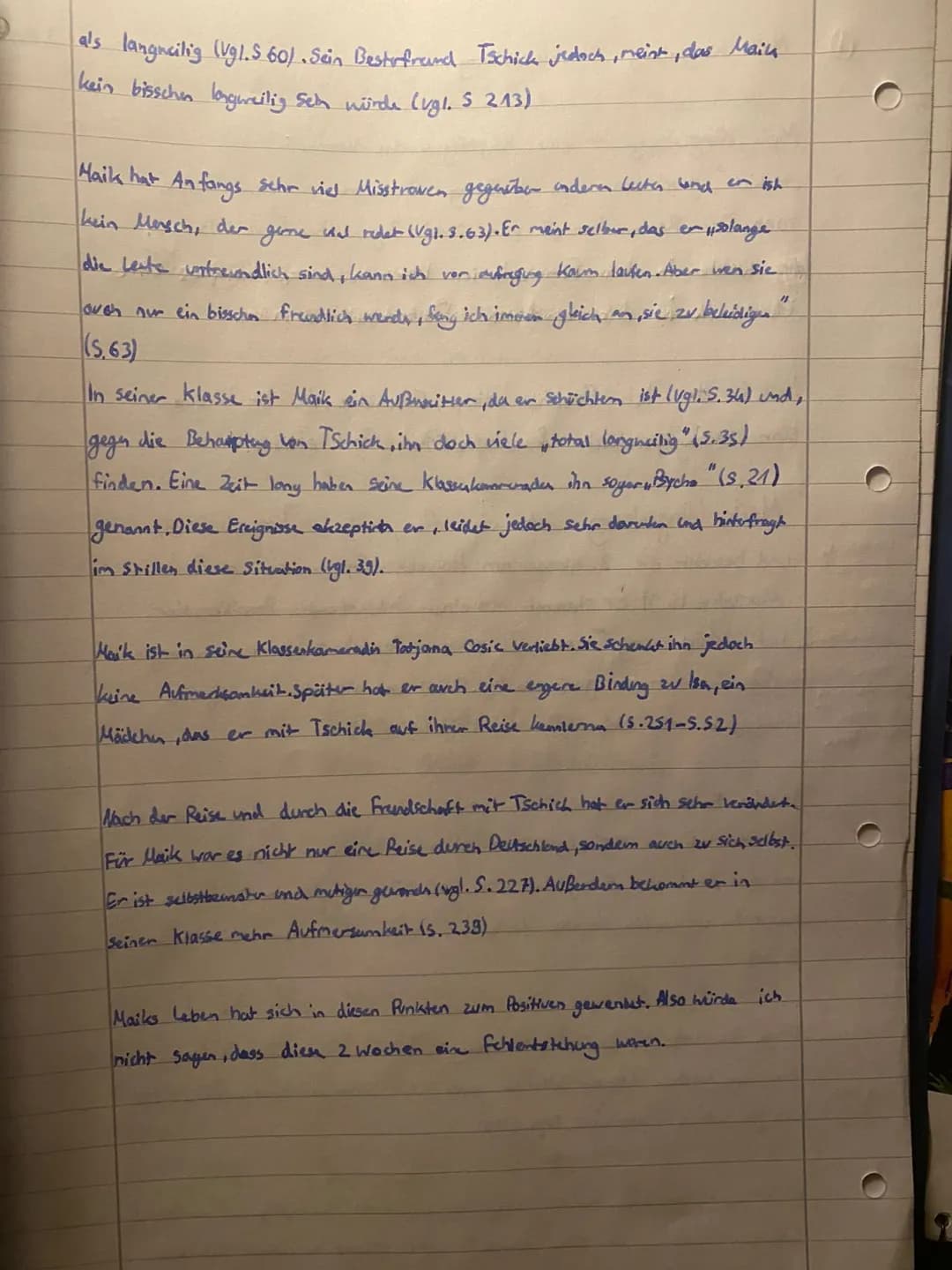 <h2>Description of Maik Klingenberg's appearance</h2>
<p>Maik Klingenberg is a tall, lanky teenager with unkempt hair and a disheveled appe