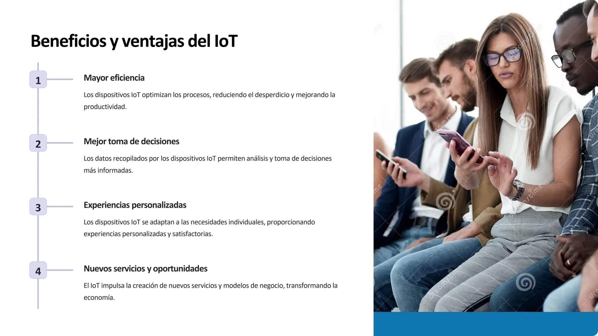 # Internet de las Cosas
(IoT)
El Internet de las Cosas (IoT) es un ecosistema de dispositivos conectados que
recopilan y comparten datos p