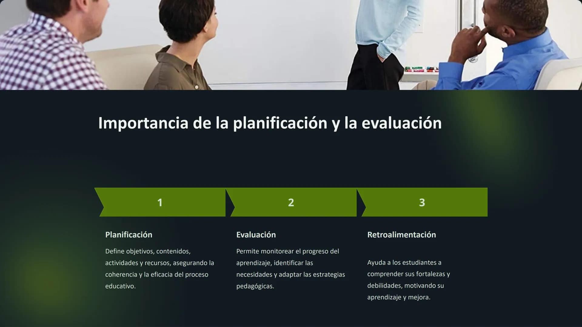 VE
SOEVE
# la filosofía de la
# educación
La filosofía de la educación busca comprender los fundamentos de la
educación, cuestionando su