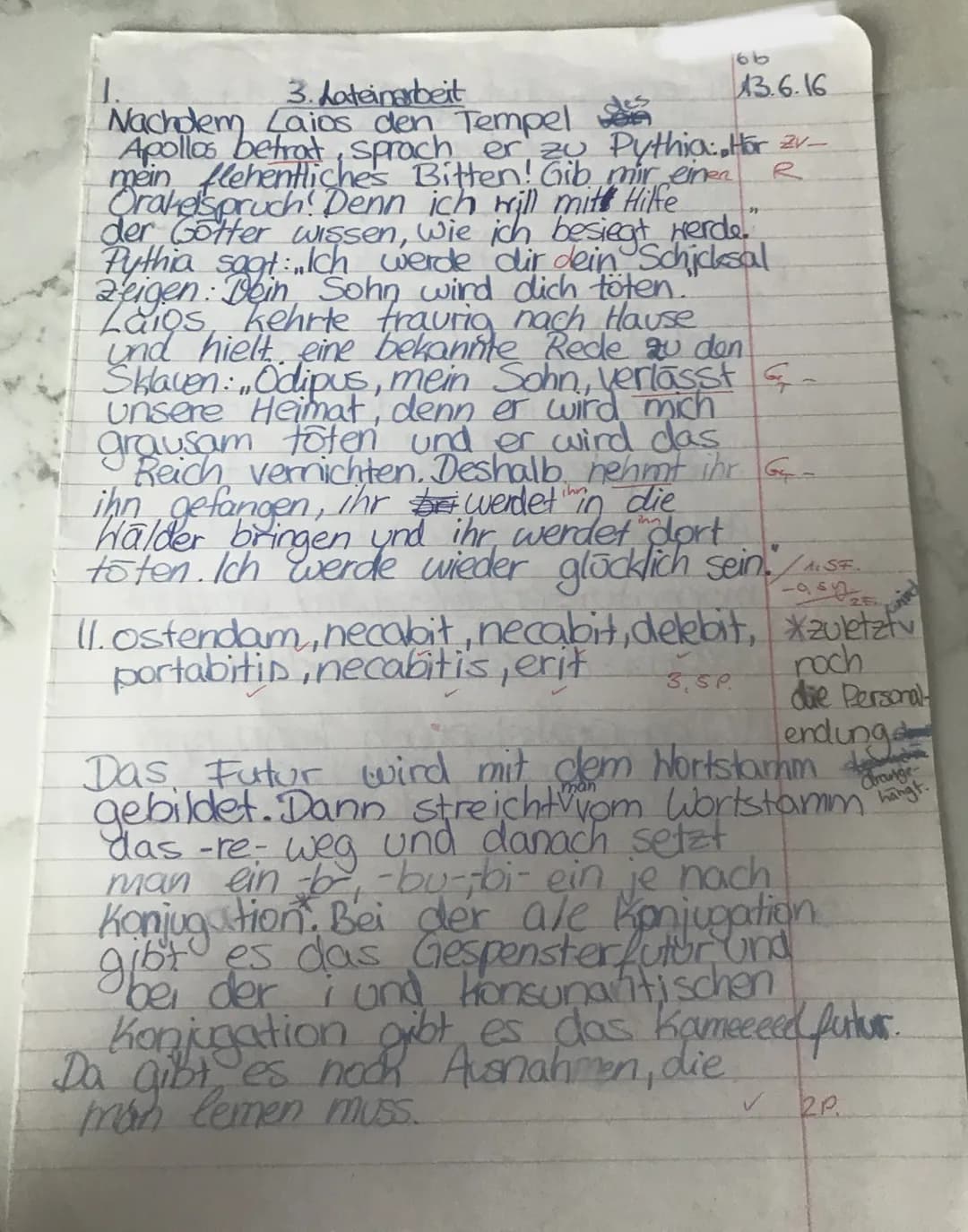 Laios, der König von Theben, suchte einst das Orakel von Delphi auf:
Postquam Laios templum Apollonis intravit, ad Pythiam dixit: „Audi
supp