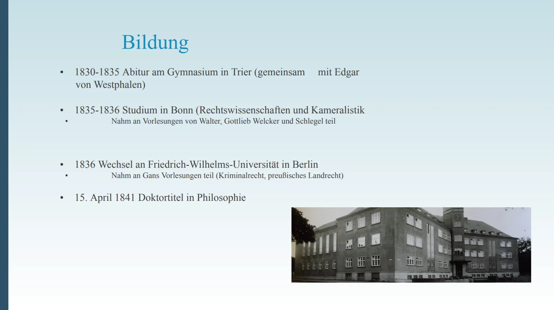 # Karl Marx
Deutscher Philosoph; Gesellschaftstheoretiker im
Kommunismus; Religions- und Kapitalismuskritiker;
Ökonom
Präsentation von. #