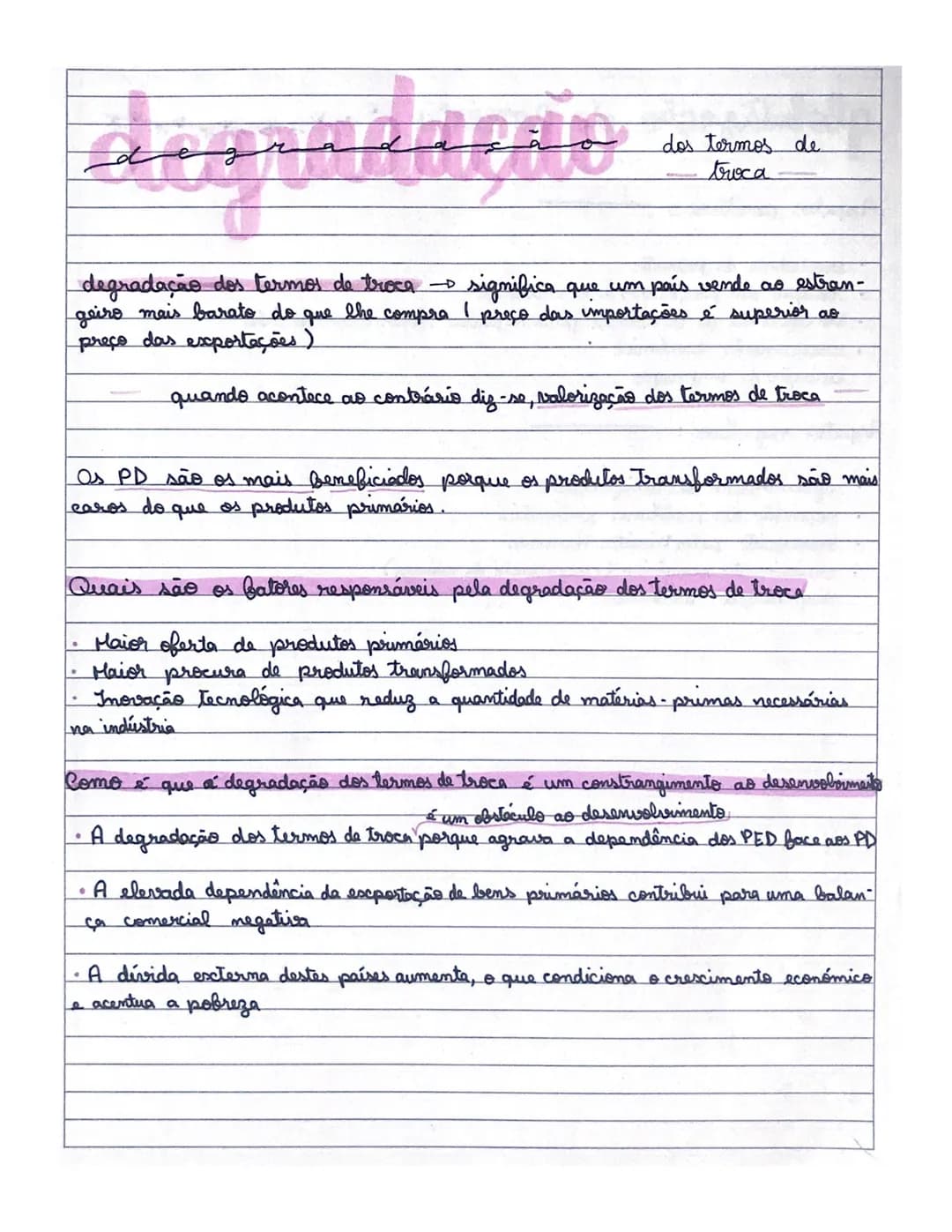constrastes
de
desenvolvimento
PIB (produto interno bruto) - valor de todos os bens e serviços produzidos pelos habi
tantes (nacionais e es