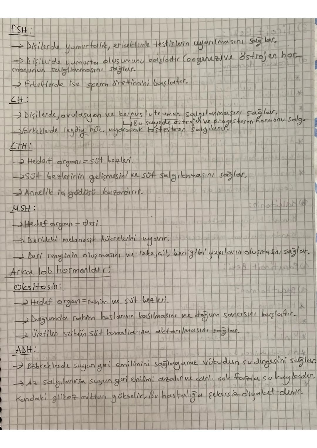 ENDOKRIN SISTEM
Hormon:
* Organik maddelerdir.
*Kan yoluyla taşınırlar.
* Çalışması yavaştır, fakat uzun süre etkilidir.
*Karma bezlerden,