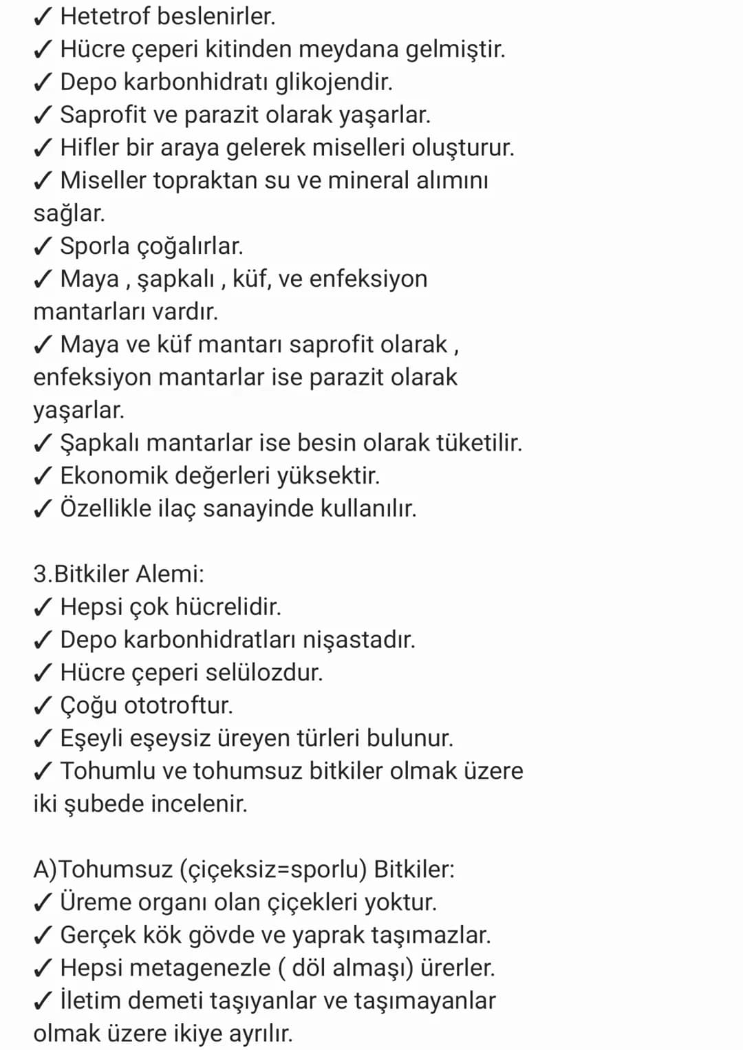 # CANLILARIN SINIFLANDIRILMASI
✓ Canlıların benzerliklerine ve akrabalık
derecelerine göre gruplandırılmasına denir.
✓ Sınıflandırma ikiye a