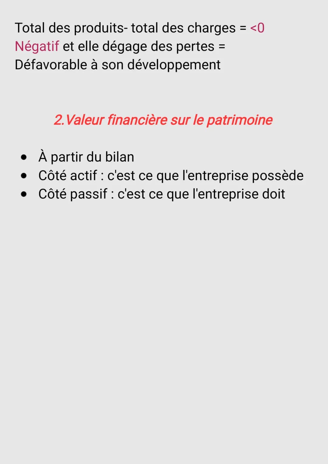 VALEUR FINANCIÈRE
Définition:
• La valeur financière est tous l'argent qui
circule dans une organisation
• La valeur financière est basée