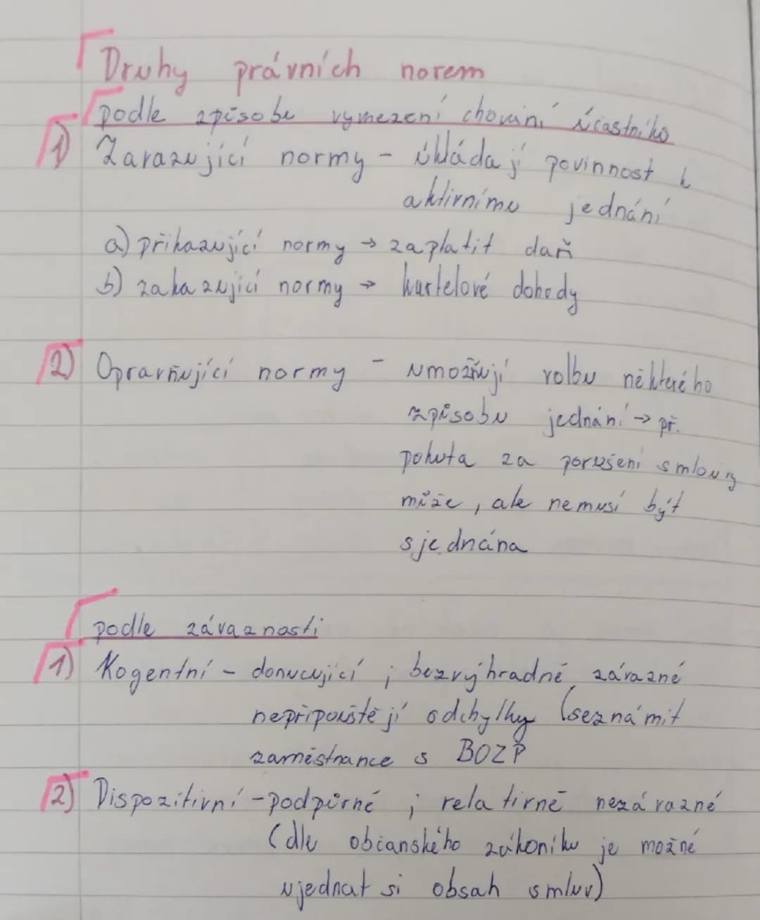 Láblady práva
PRAVO-soubor pravidel, podle kterých se
organanje a říd' lidské spolužití
STAT-ohraničené území, občané, řídící orgány,
admi